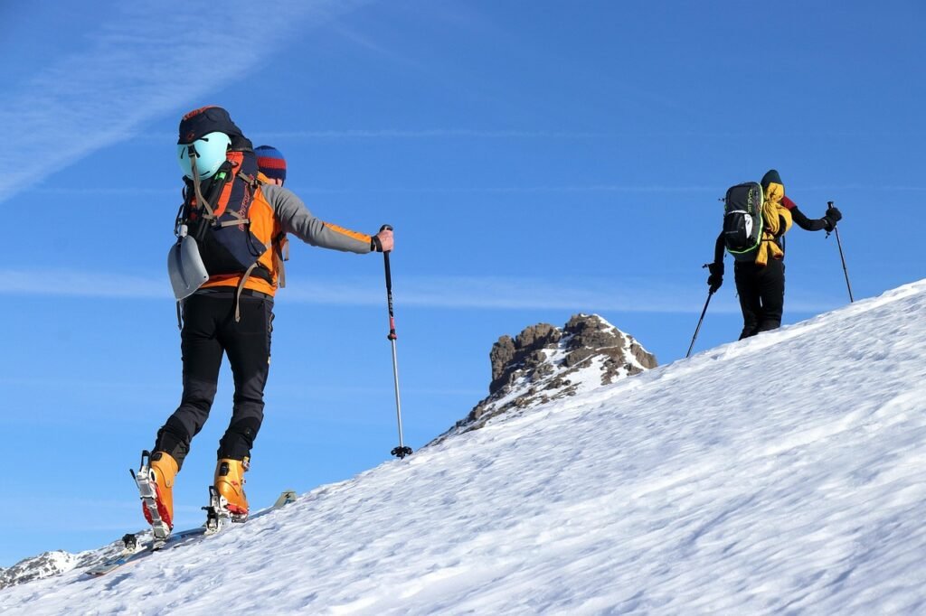 mountains-7846880_1280
